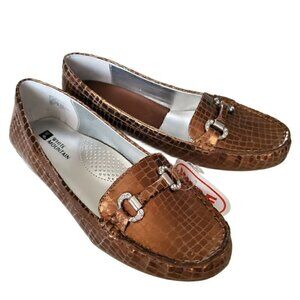 White Mountain Metallic Bronze Moccasin, Loafers NIB